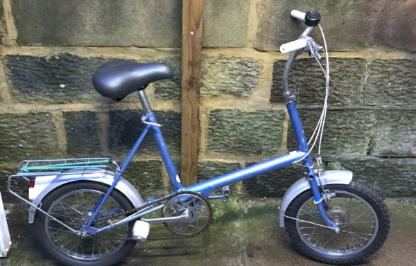 Raleigh 3 speed shopper bike, blue