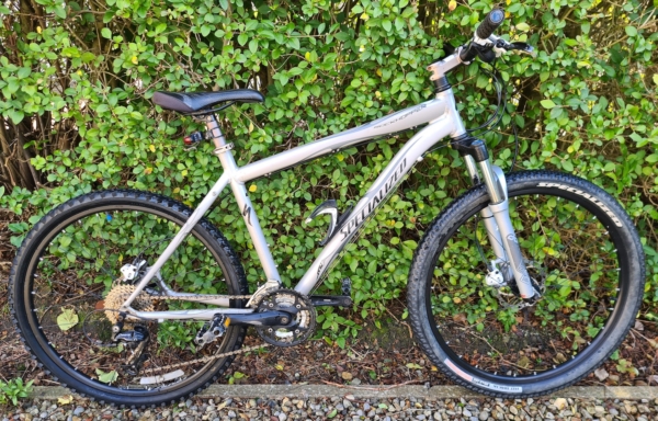 Specialized Rockhopper alloy disc MTB, silver