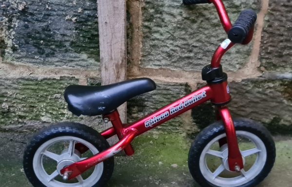 Chicco Red Bullet balance bike, red