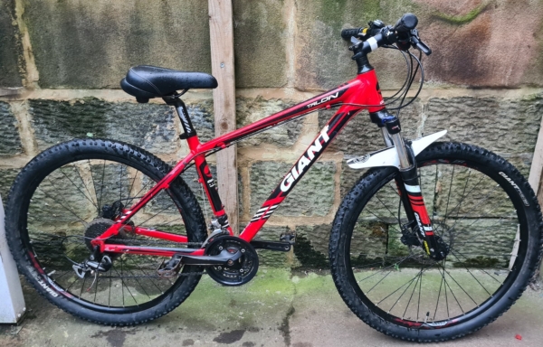 Giant Talon alloy disc 27.5in MTB (M), red