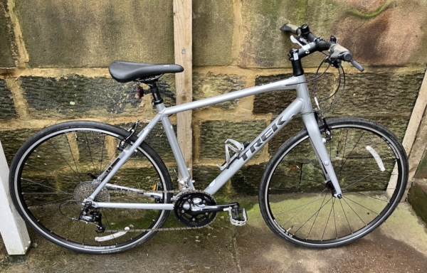 TREK FX4 Sport alloy hybrid, grey