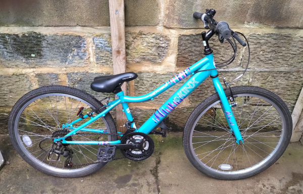 Apollo Kinx 24in girls bike, turquoise