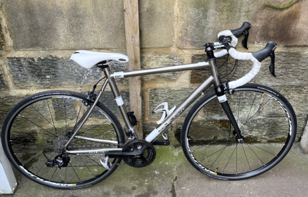 Kinesis Racelight GF Ti titanium/carbon road bike, brushed finish