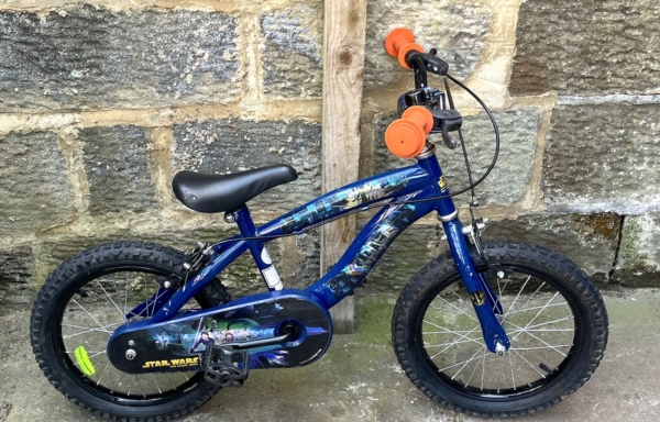 Star Wars Clone Trooper 16in kids bike, blue