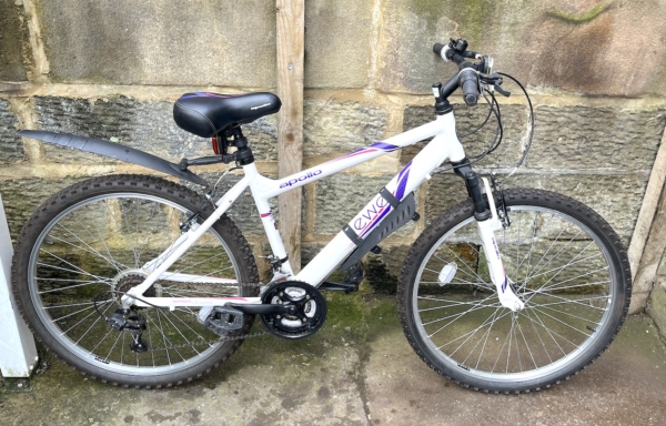 Apollo Jewel alloy ladies MTB, white
