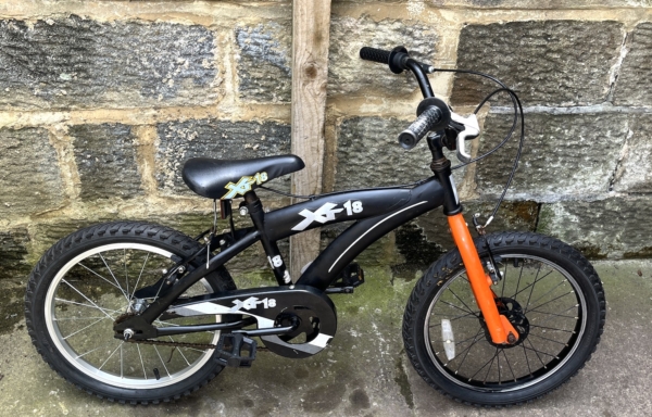 18XT 18in kids bike, black