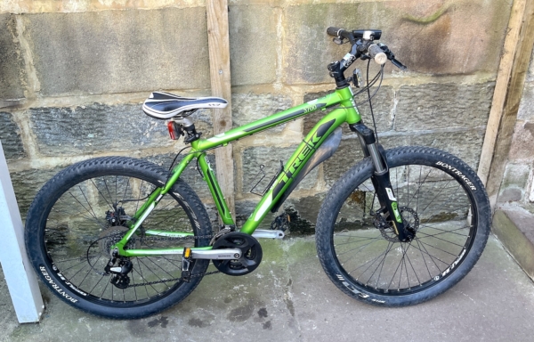 Trek 3700 alloy disc MTB, metallic green