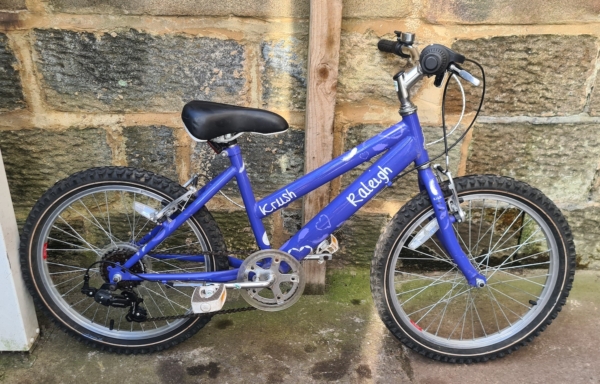 Raleigh Krush 20in kids bike, purple