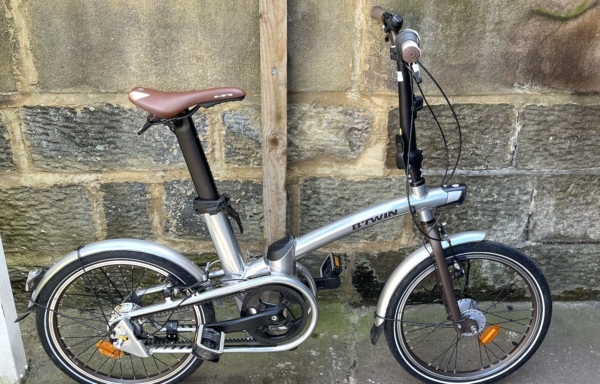 Btwin Tilt alloy folding bike, silver (barely used)