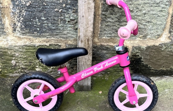 Chicco Pink Arrow balance bike, pink