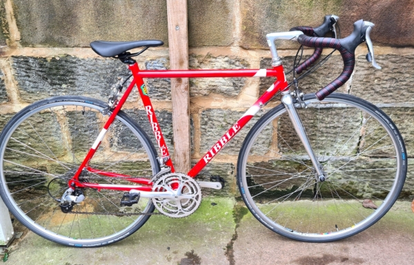 Ribble 853 road bike, red