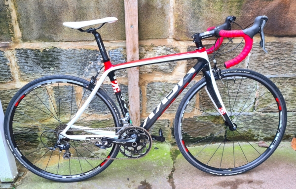 Mekk G2 P20 carbon road bike, black/white/red