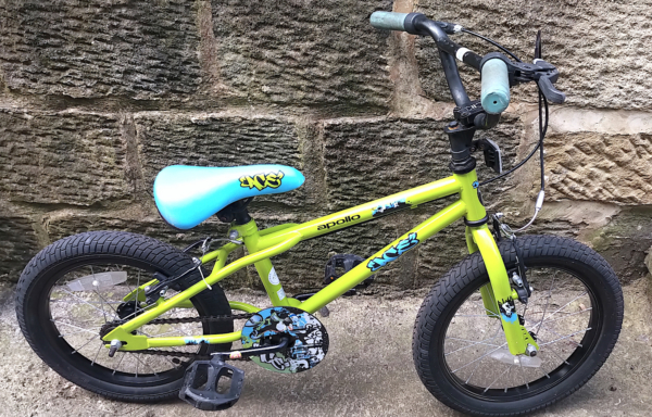 Apollo Ace kids BMX, lime green