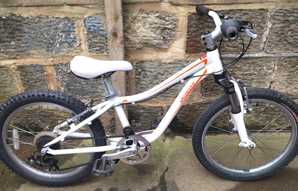 Specialized Hotrock 20in, white