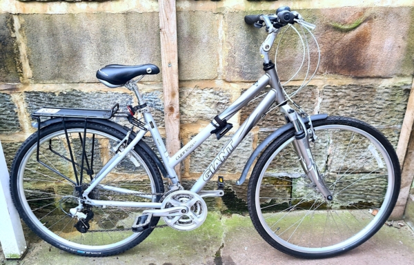 Giant Cypress LX ladies hybrid, silver