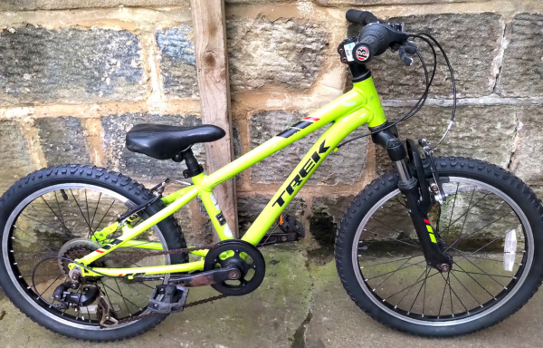 Trek Precaliber alloy 20in kids bike, green