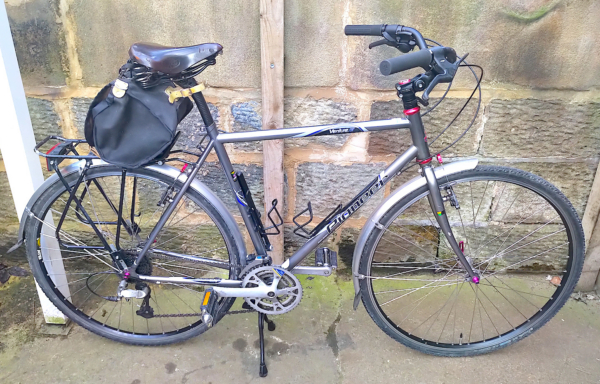 Raleigh Pioneer Venture hybrid tourer, grey